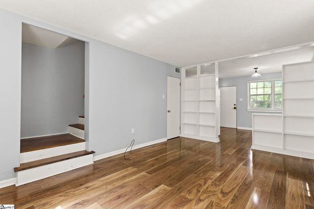 11 Faris Circle, Greenville, SC 29605