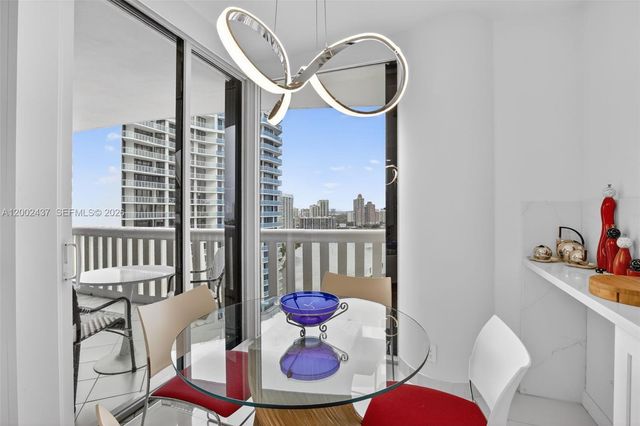 3000 Island Boulevard 2404, Aventura, FL 33160
