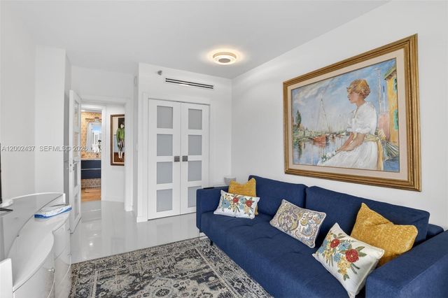 3000 Island Boulevard 2404, Aventura, FL 33160