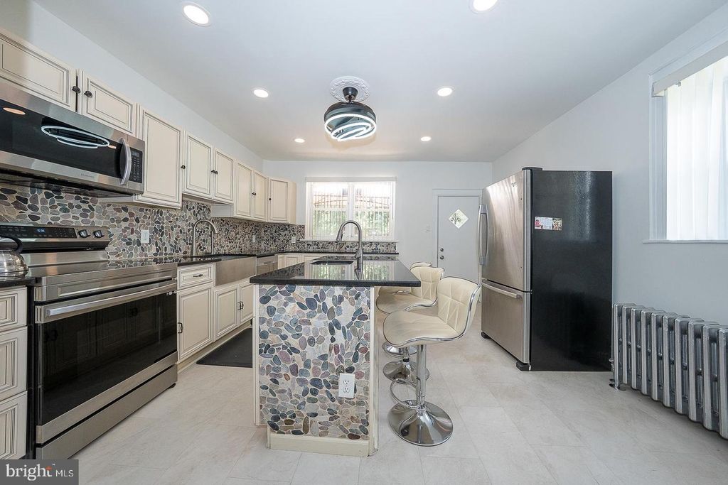 5652 MCMAHON ST, Philadelphia, PA 19144