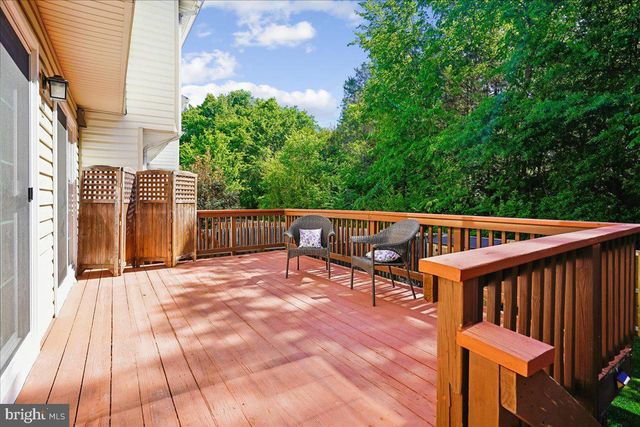 10227 MAGNOLIA GROVE DR, Manassas, VA 20110