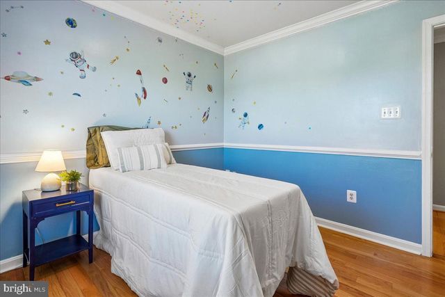 10227 MAGNOLIA GROVE DR, Manassas, VA 20110