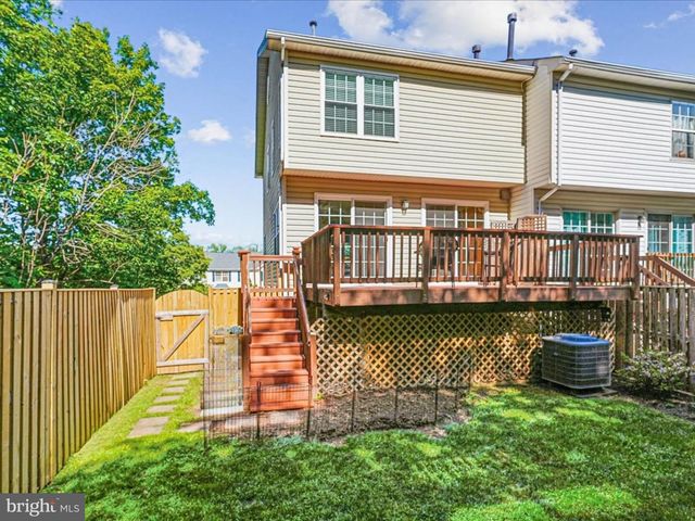 10227 MAGNOLIA GROVE DR, Manassas, VA 20110