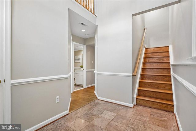 10227 MAGNOLIA GROVE DR, Manassas, VA 20110