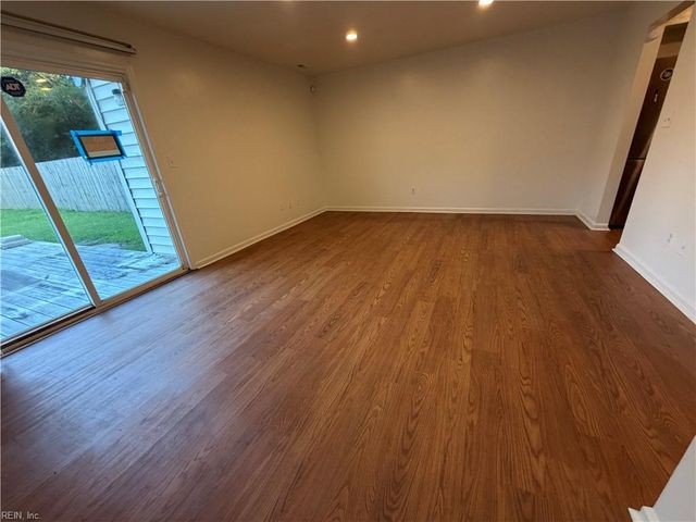 1046 Commonwealth PL, Virginia Beach, VA 23464