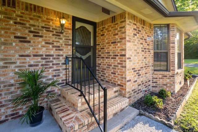 7538 Valley View Dr, Frankston, TX 75763