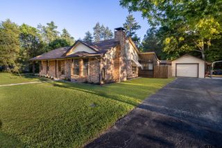 7538 Valley View Dr, Frankston, TX 75763