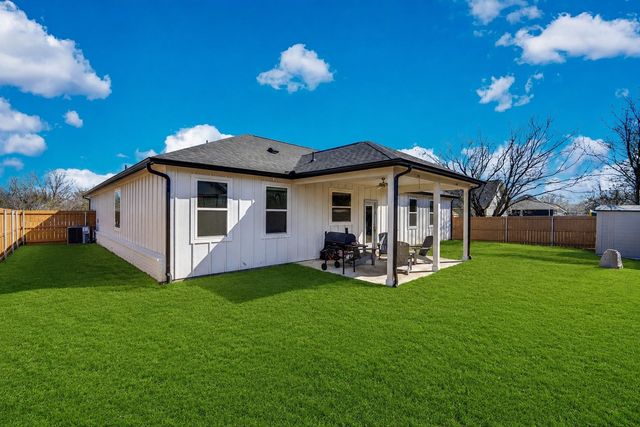 5622 Mesa Loop, Granbury, TX 76048