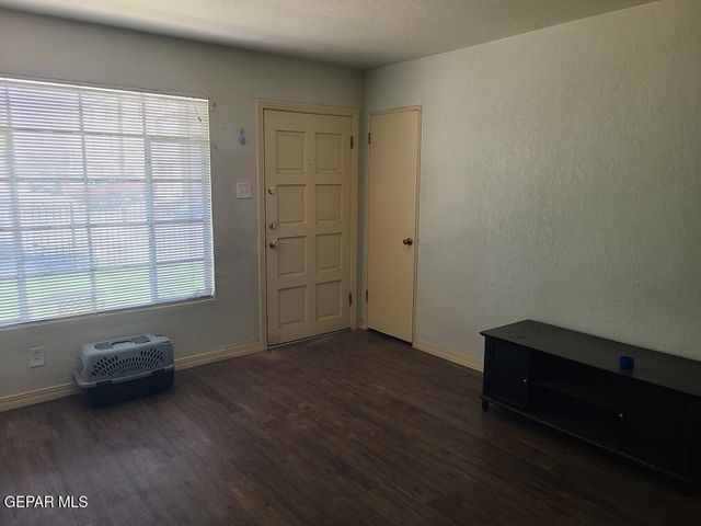 701 W Yandell Drive 4, El Paso, TX 79902