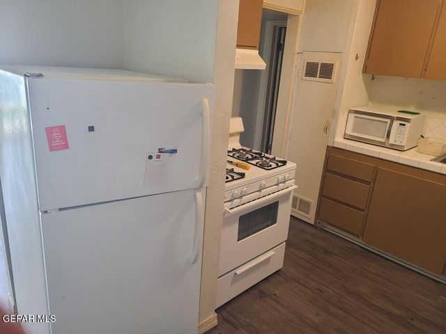 701 W Yandell Drive 4, El Paso, TX 79902