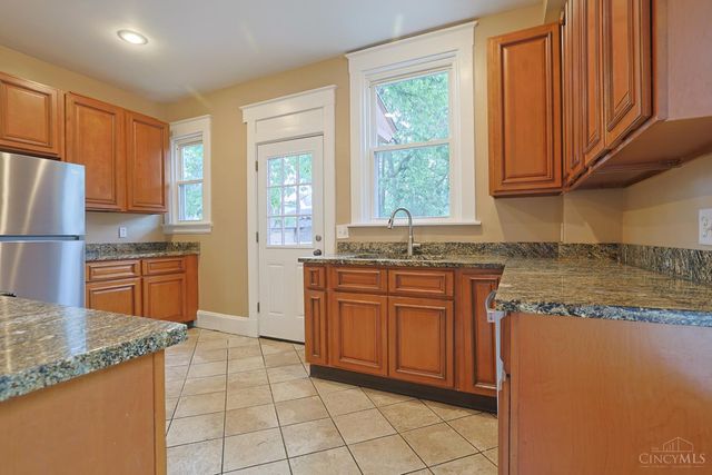 2214 Monroe Avenue, Norwood, OH 45212