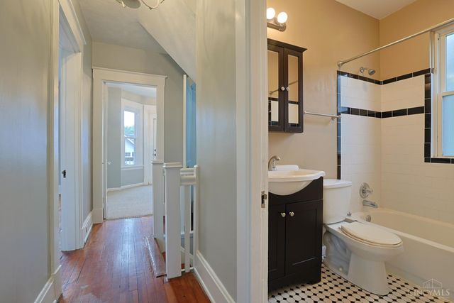 2214 Monroe Avenue, Norwood, OH 45212
