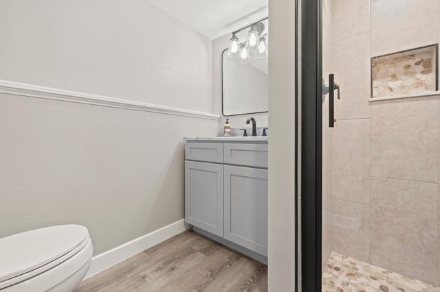 13713 James Avenue S, Burnsville, MN 55337