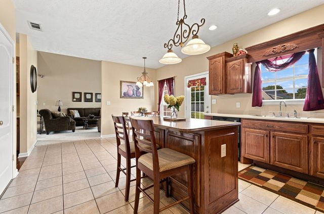 227 Jones Mill Rd, La Vergne, TN 37086