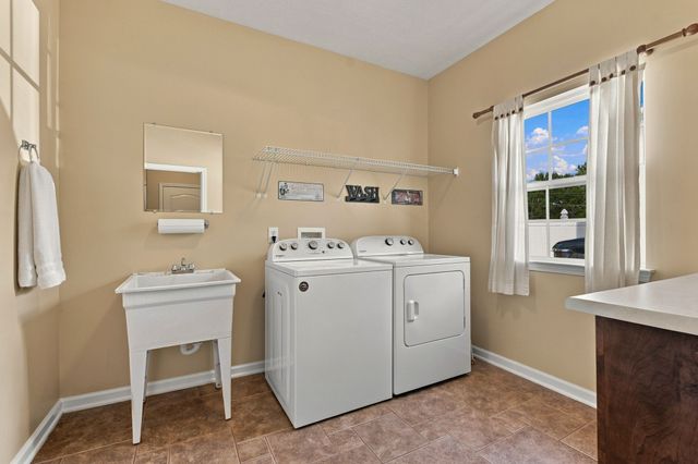 227 Jones Mill Rd, La Vergne, TN 37086