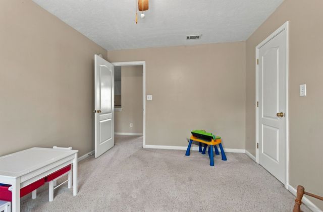 227 Jones Mill Rd, La Vergne, TN 37086