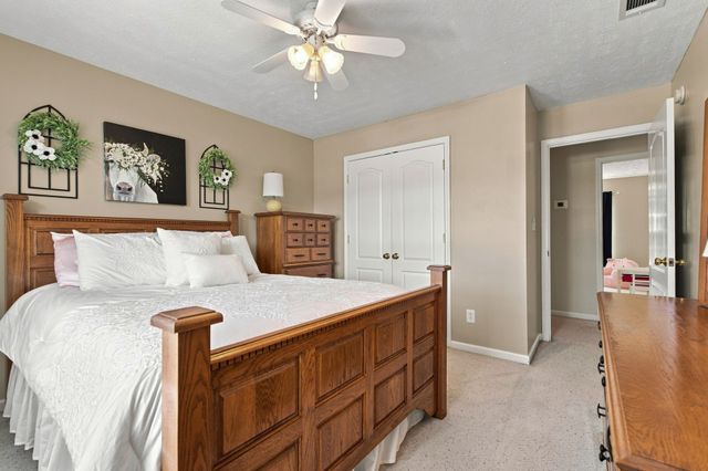 227 Jones Mill Rd, La Vergne, TN 37086