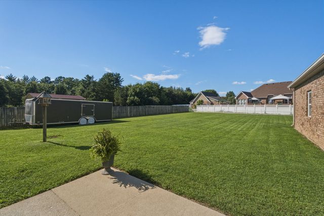 227 Jones Mill Rd, La Vergne, TN 37086