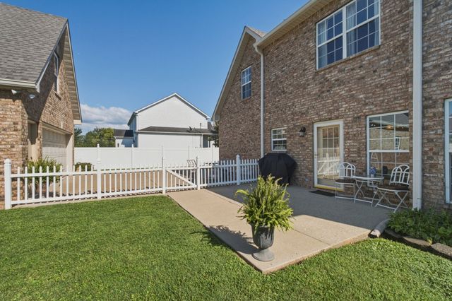 227 Jones Mill Rd, La Vergne, TN 37086