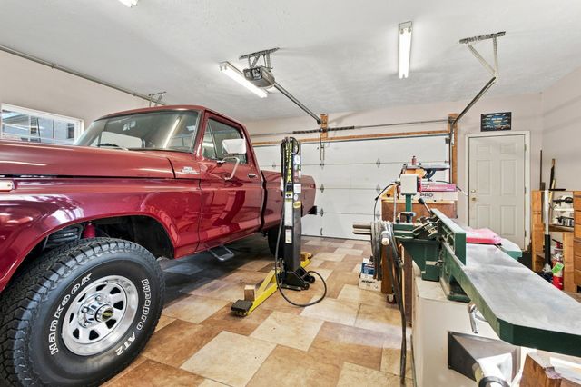 227 Jones Mill Rd, La Vergne, TN 37086