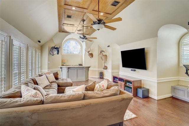 62 Pipers Walk, Sugar Land, TX 77479