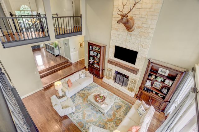 62 Pipers Walk, Sugar Land, TX 77479