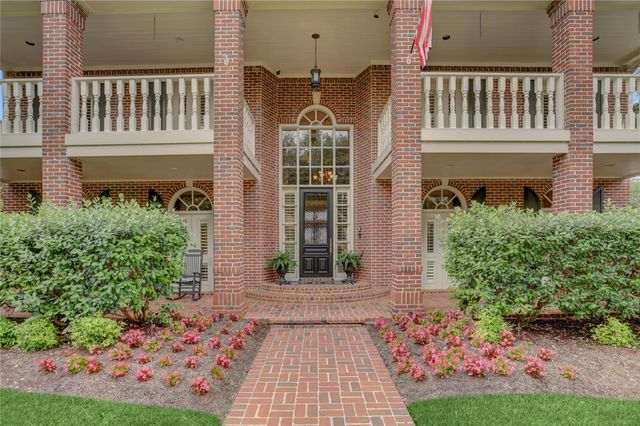 62 Pipers Walk, Sugar Land, TX 77479