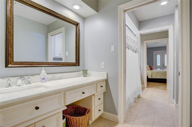 62 Pipers Walk, Sugar Land, TX 77479