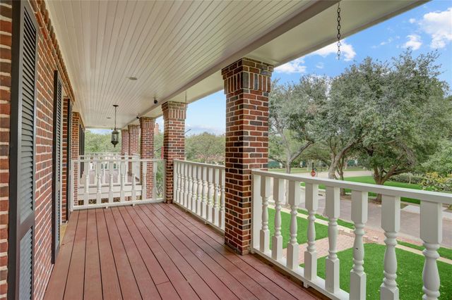 62 Pipers Walk, Sugar Land, TX 77479