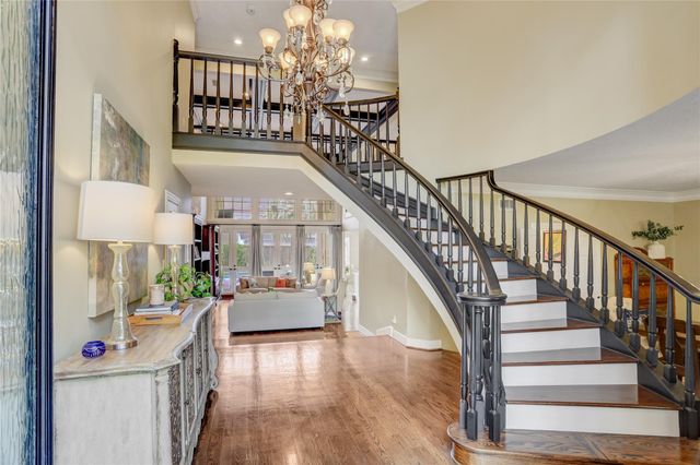 62 Pipers Walk, Sugar Land, TX 77479
