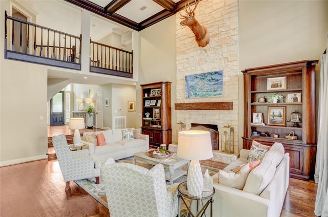 62 Pipers Walk, Sugar Land, TX 77479