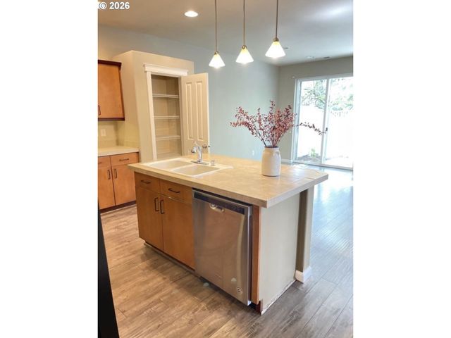 2301 Ne 139TH Cir, Vancouver, WA 98686