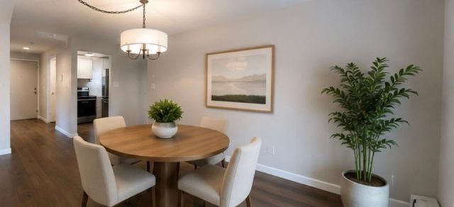 450 Ford Road 215, Saint Louis Park, MN 55426