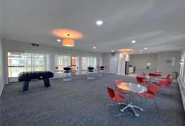 450 Ford Road 215, Saint Louis Park, MN 55426