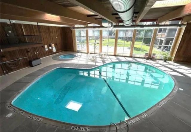 450 Ford Road 215, Saint Louis Park, MN 55426
