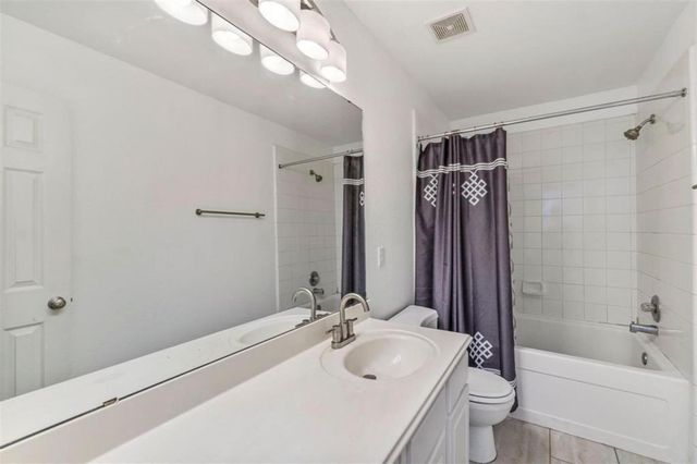 3519 Avalon Castle Drive, Spring, TX 77386