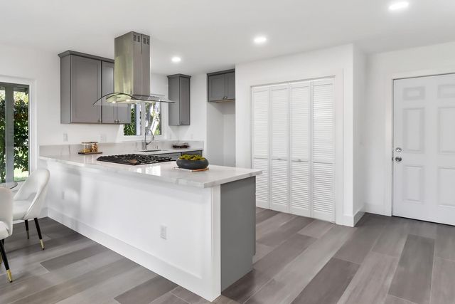 8632 Sunset Ave, Fair Oaks, CA 95628