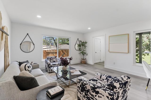 8632 Sunset Ave, Fair Oaks, CA 95628