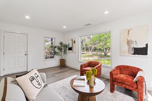 8632 Sunset Ave, Fair Oaks, CA 95628