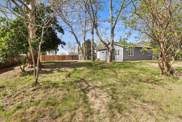 8632 Sunset Ave, Fair Oaks, CA 95628