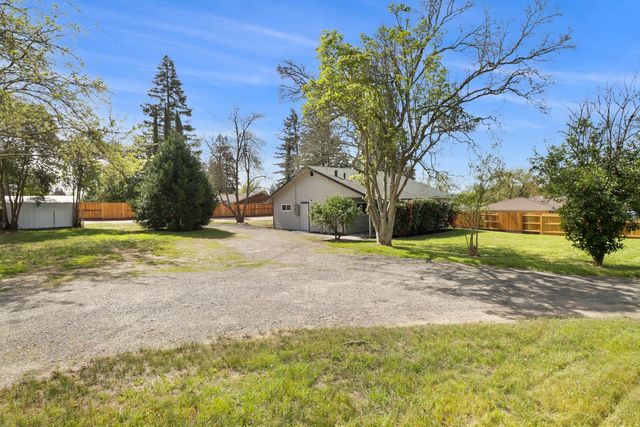 8632 Sunset Ave, Fair Oaks, CA 95628