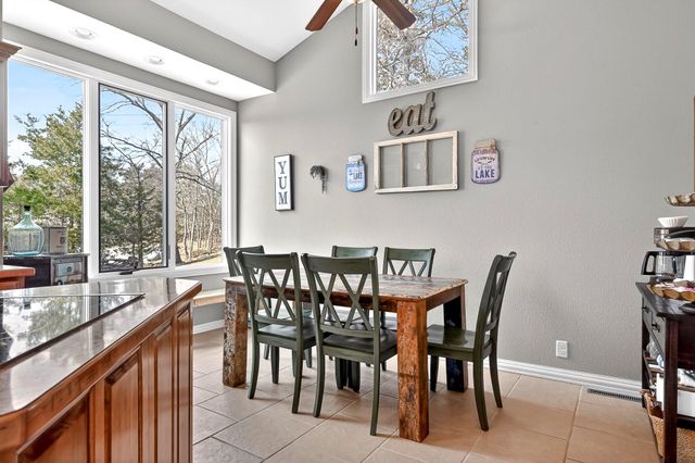 287 Lakefront Circle, Kimberling City, MO 65686