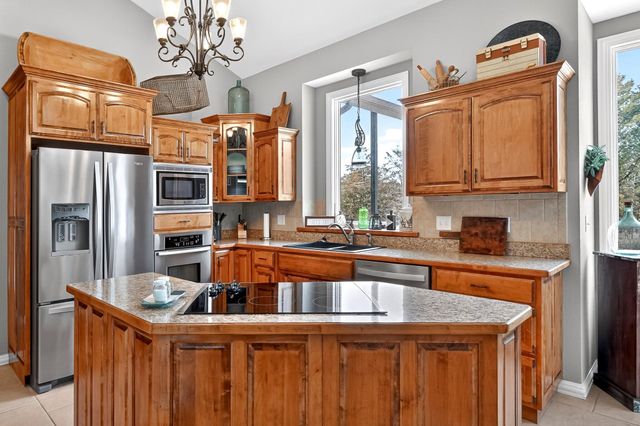 287 Lakefront Circle, Kimberling City, MO 65686