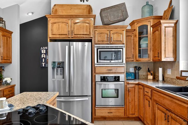 287 Lakefront Circle, Kimberling City, MO 65686