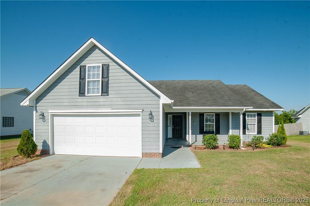 146 Canter Drive, Raeford, NC 28376