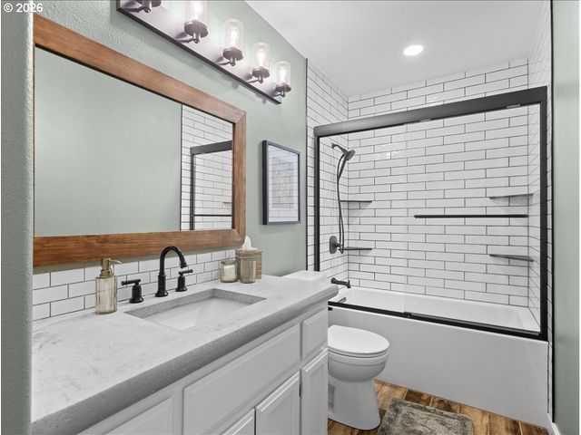 2727 HARVEST Ct, Forest Grove, OR 97116