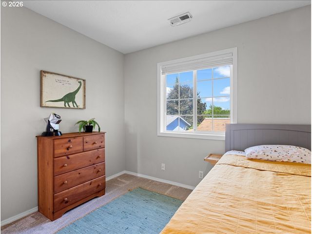 2727 HARVEST Ct, Forest Grove, OR 97116