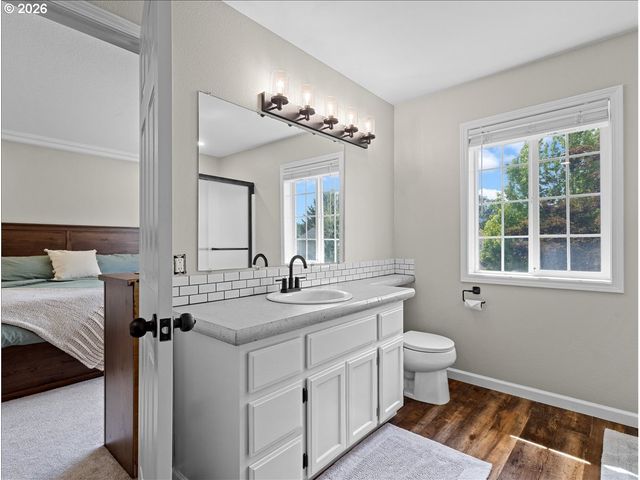 2727 HARVEST Ct, Forest Grove, OR 97116