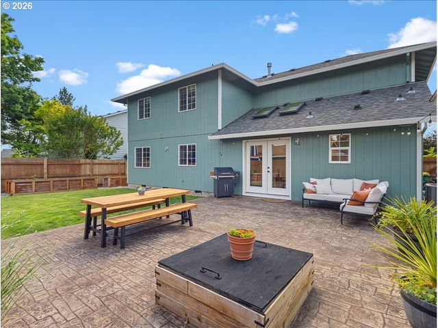 2727 HARVEST Ct, Forest Grove, OR 97116