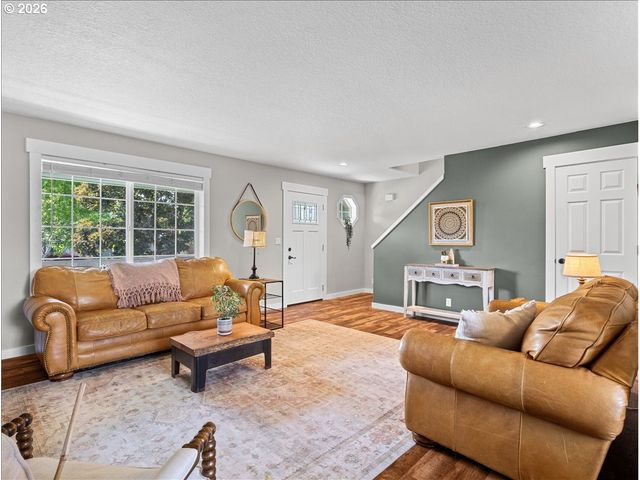 2727 HARVEST Ct, Forest Grove, OR 97116
